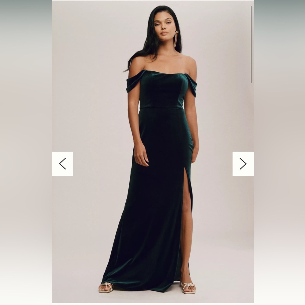 Jenny Yoo off the shoulder velvet gown in dark emerald - Size 2